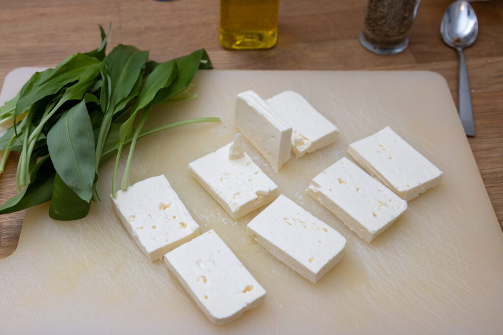 GEBACKENER FETA MIT KICHERERBSEN – Rubemmas Rezepte